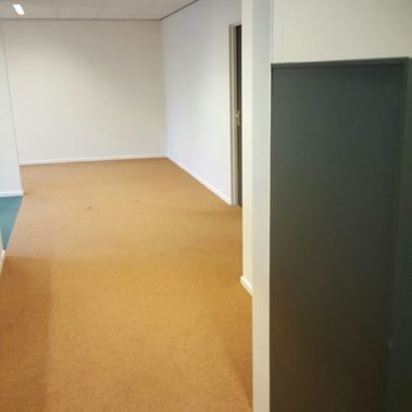 Schilder in Elburg voor kwaliteit - Schilderwerken Joeri kantoorruimte weer fris in de verf 2